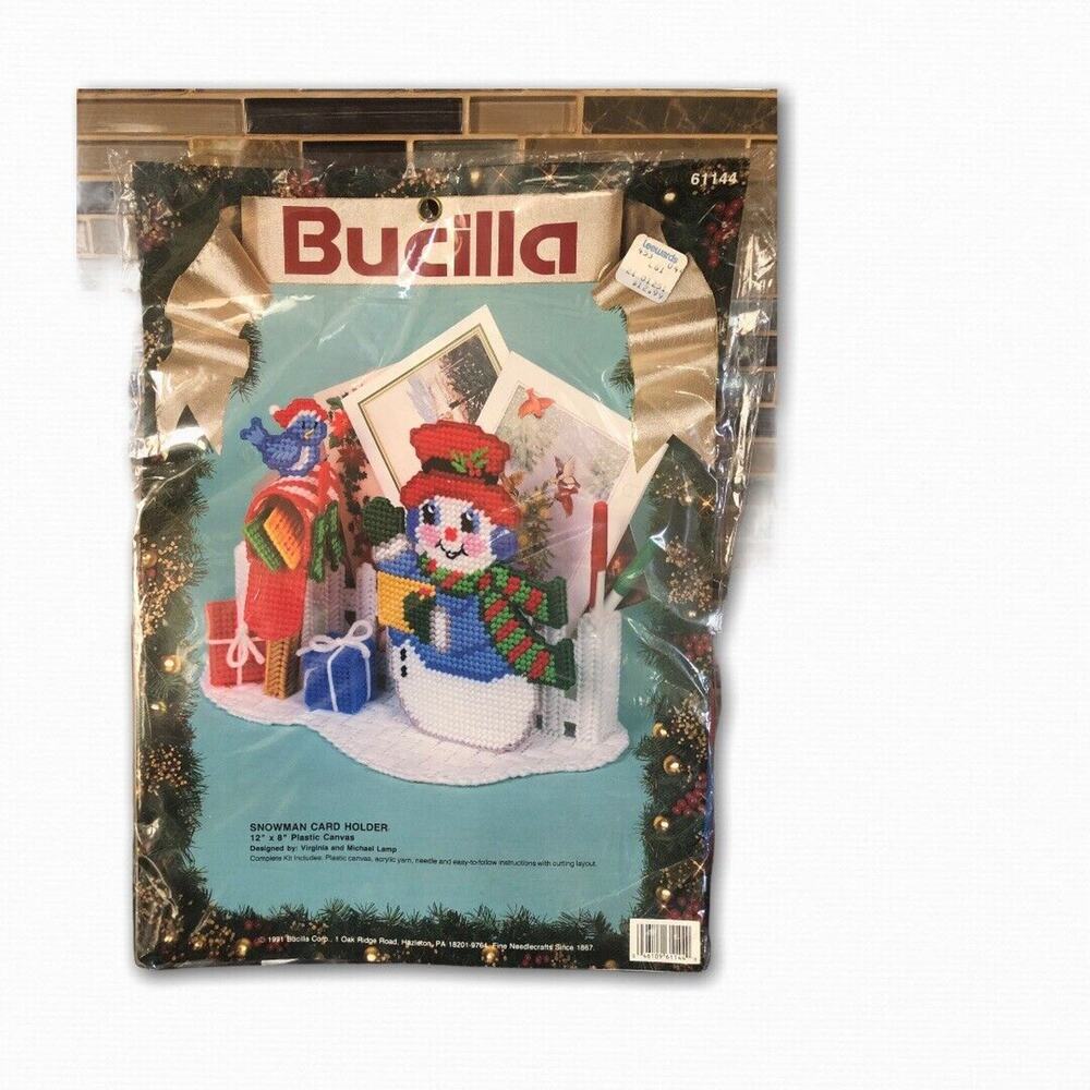 Bucilla SNOWMAN CARD HOLDER Plastic Canvas Needlepoint Kit Christmas Bluebird 3D